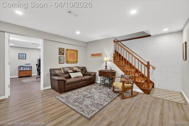 4380 Warwick Circle Drive, Grand Blanc, MI 48439