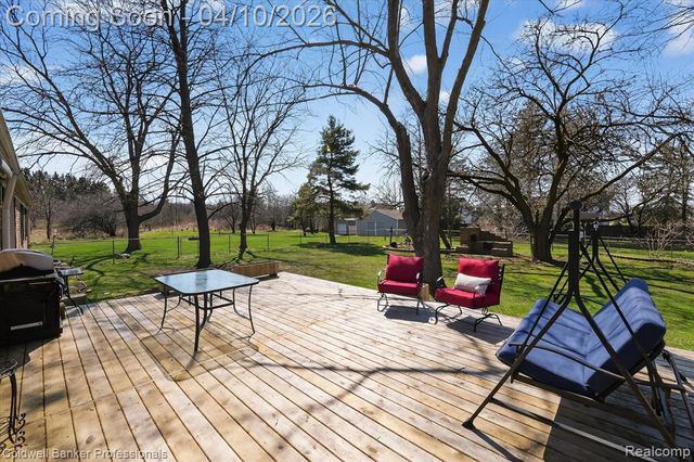 4380 Warwick Circle Drive, Grand Blanc, MI 48439