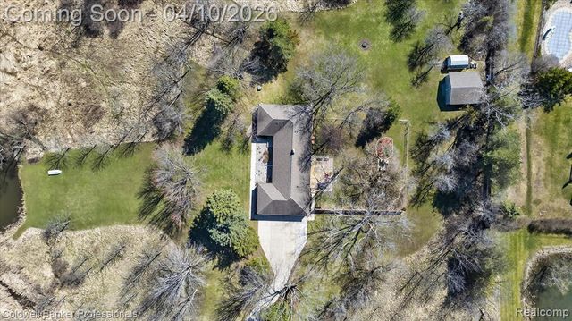 4380 Warwick Circle Drive, Grand Blanc, MI 48439