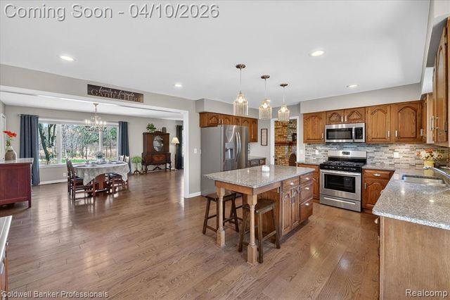4380 Warwick Circle Drive, Grand Blanc, MI 48439