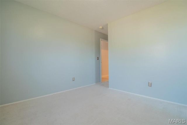 507 Glenmeadow Drive, Ballwin, MO 63011