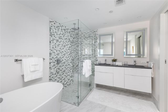 520 West Ave 2004, Miami Beach, FL 33139