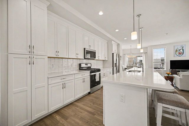 2872 Hardwick Road, Ann Arbor, MI 48105