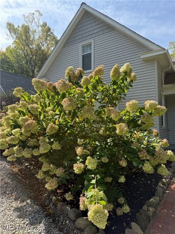 8145 Chagrin Road, Chagrin Falls, OH 44023