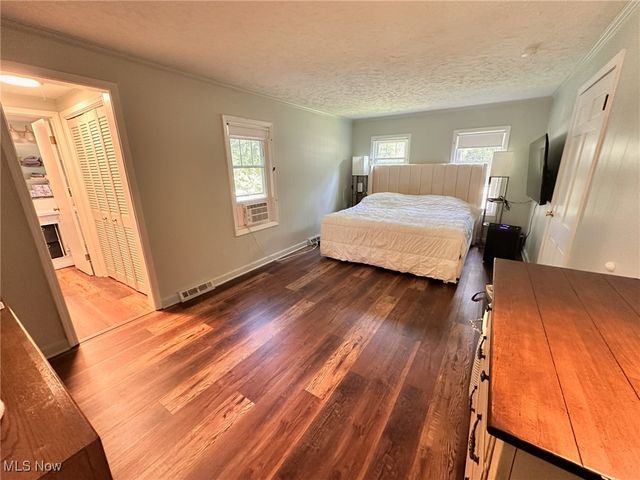 8145 Chagrin Road, Chagrin Falls, OH 44023