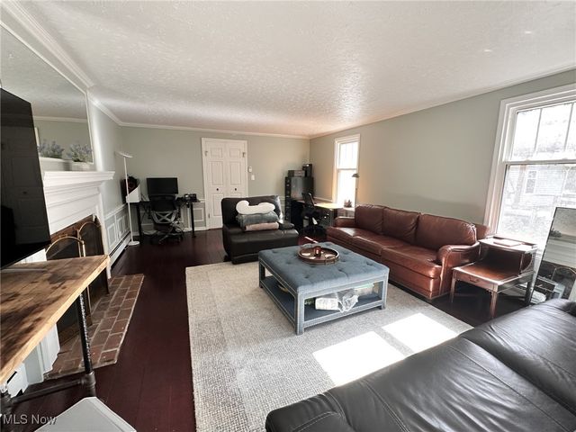 8145 Chagrin Road, Chagrin Falls, OH 44023