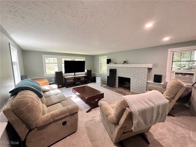 8145 Chagrin Road, Chagrin Falls, OH 44023