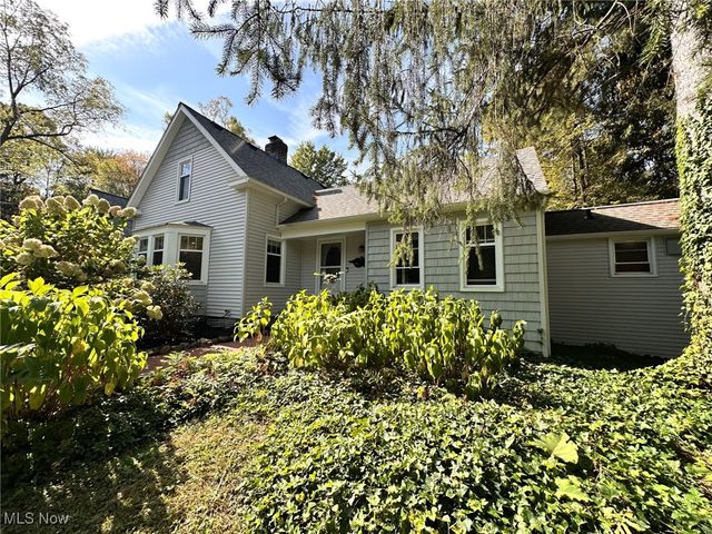 8145 Chagrin Road, Chagrin Falls, OH 44023