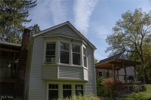 8145 Chagrin Road, Chagrin Falls, OH 44023