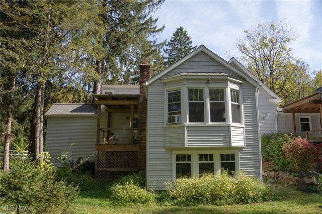 8145 Chagrin Road, Chagrin Falls, OH 44023