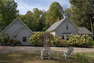 8145 Chagrin Road, Chagrin Falls, OH 44023