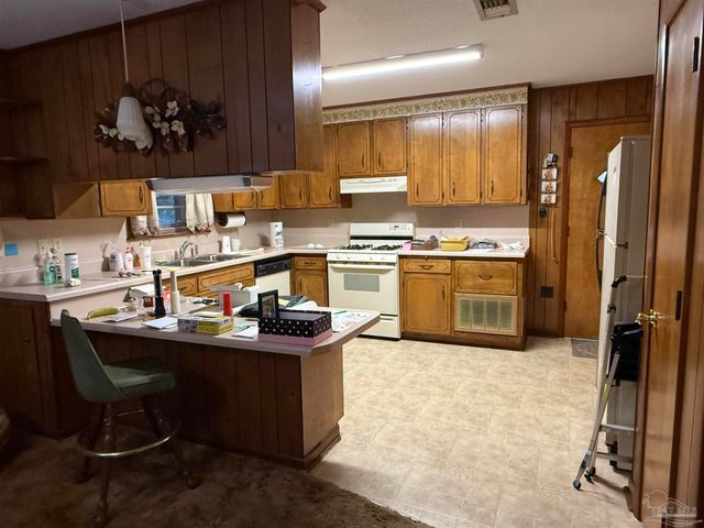 648 Polk Ave, Pensacola, FL 32507