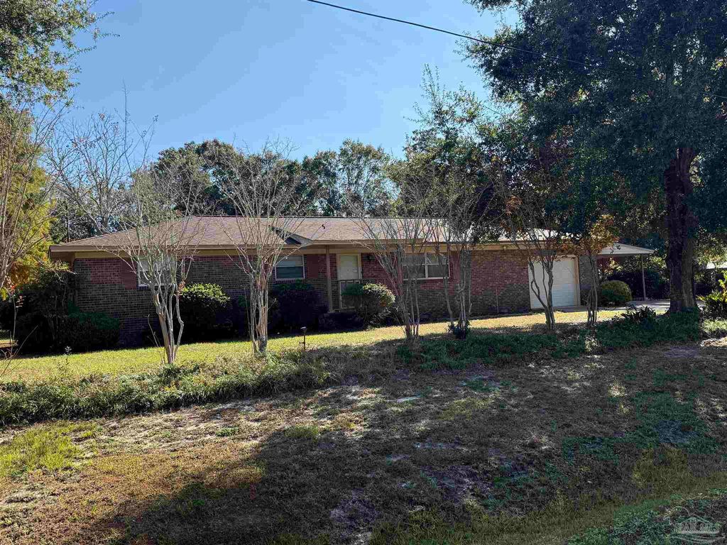 648 Polk Ave, Pensacola, FL 32507
