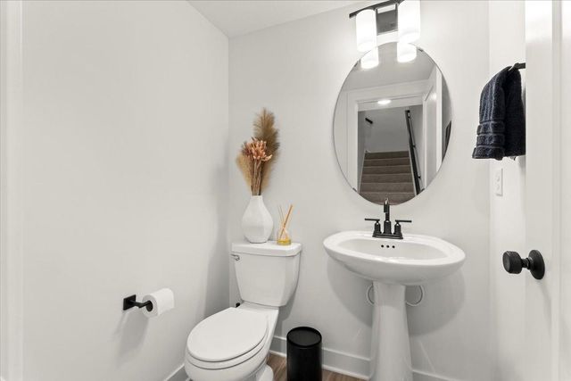 850 Mount Curve Boulevard H, Saint Paul, MN 55116