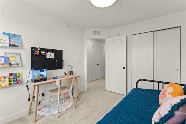 850 Mount Curve Boulevard H, Saint Paul, MN 55116