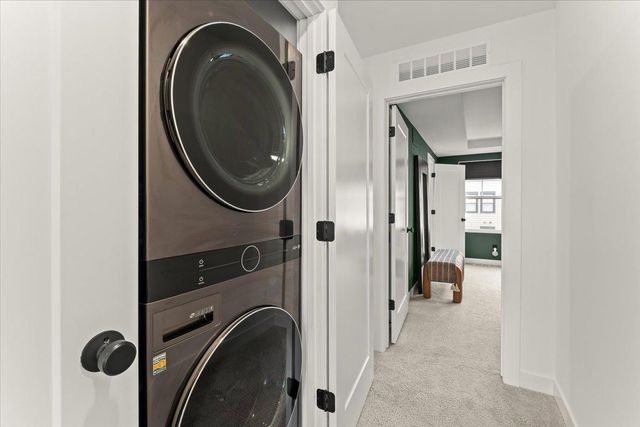 850 Mount Curve Boulevard H, Saint Paul, MN 55116