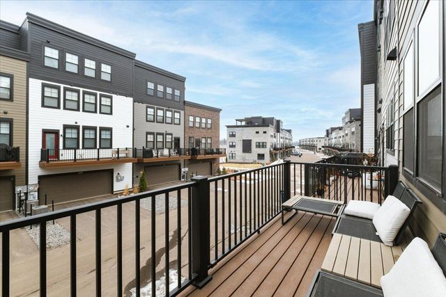 850 Mount Curve Boulevard H, Saint Paul, MN 55116