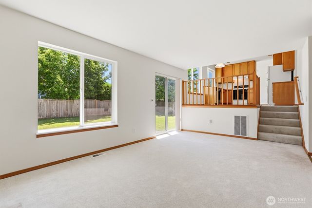 6525 56th Drive NE, Marysville, WA 98270