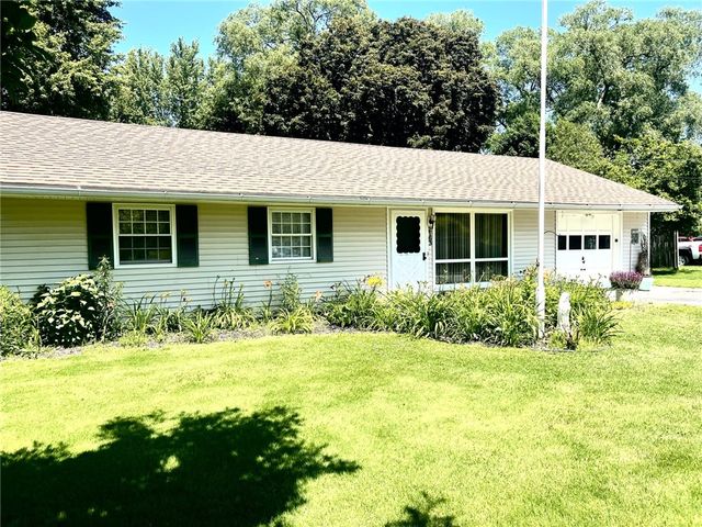 2163 Lake Road, Ontario, NY 14519