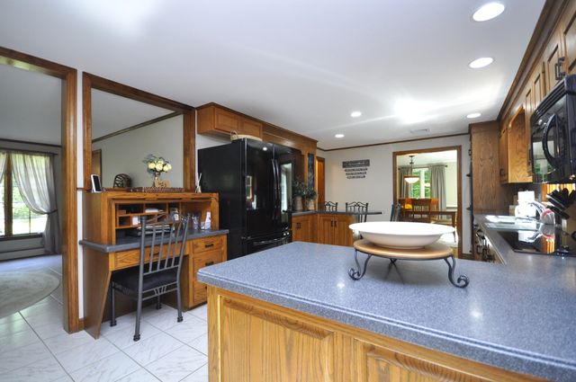 34 River Rd, East Bridgewater, MA 02333