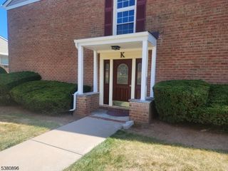 605 Grove St 11, Clifton City, NJ 07013
