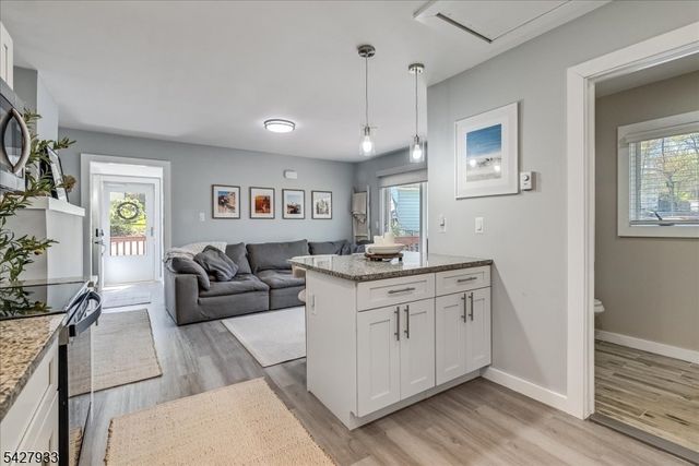 732 Brooklyn Mountain Rd, Hopatcong Boro, NJ 07843