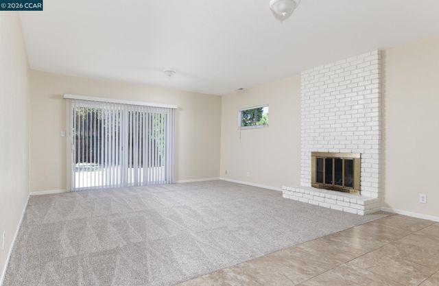 929 San Carlos Dr, Antioch, CA 94509