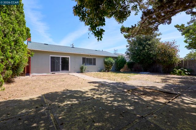 929 San Carlos Dr, Antioch, CA 94509