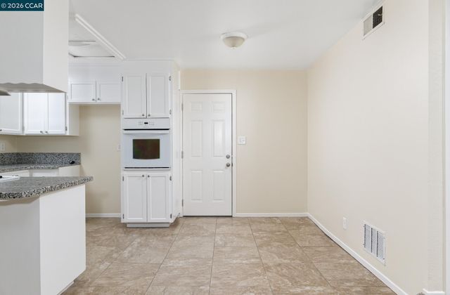 929 San Carlos Dr, Antioch, CA 94509