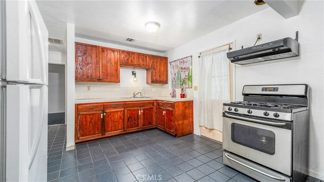 12470 Adelphia, San Fernando, CA 91340