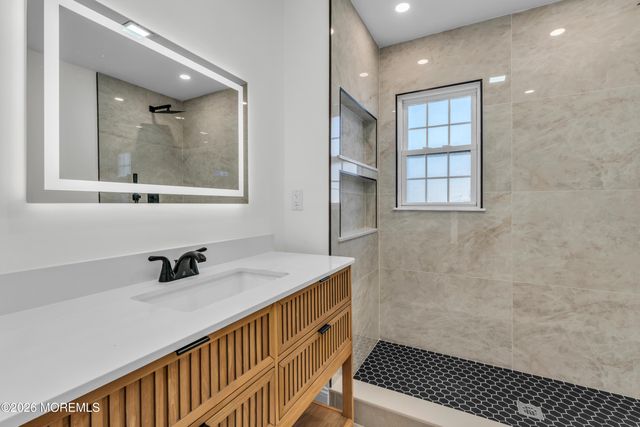 635 Hudson Avenue, Port Monmouth, NJ 07758