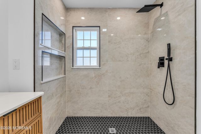635 Hudson Avenue, Port Monmouth, NJ 07758