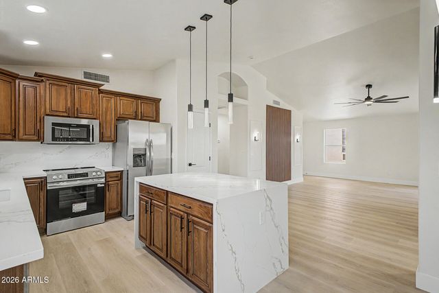 2123 E ROCKWOOD Drive, Phoenix, AZ 85024