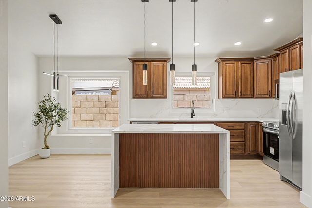 2123 E ROCKWOOD Drive, Phoenix, AZ 85024