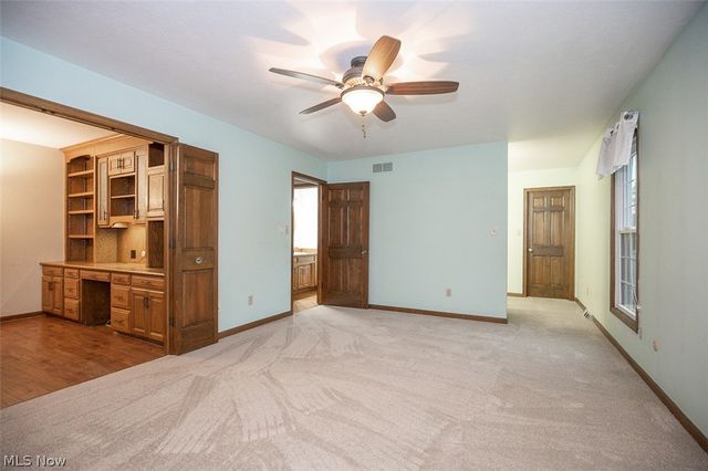 2870 Hudson Aurora Road, Hudson, OH 44236