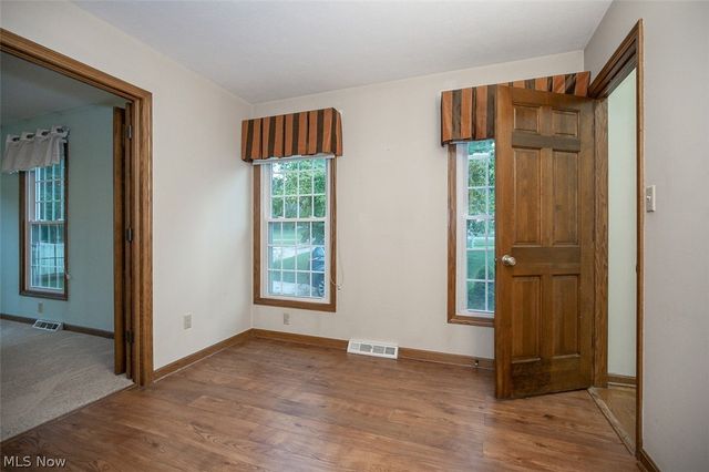 2870 Hudson Aurora Road, Hudson, OH 44236