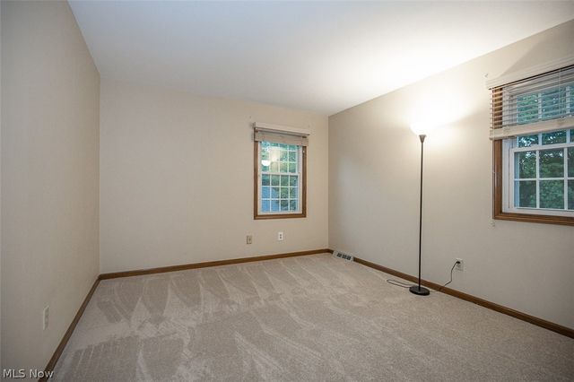 2870 Hudson Aurora Road, Hudson, OH 44236