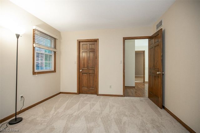 2870 Hudson Aurora Road, Hudson, OH 44236
