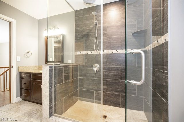 2870 Hudson Aurora Road, Hudson, OH 44236