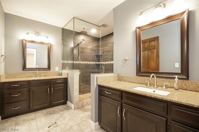 2870 Hudson Aurora Road, Hudson, OH 44236