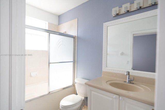 5630 NW 107th Ave 1611, Doral, FL 33178