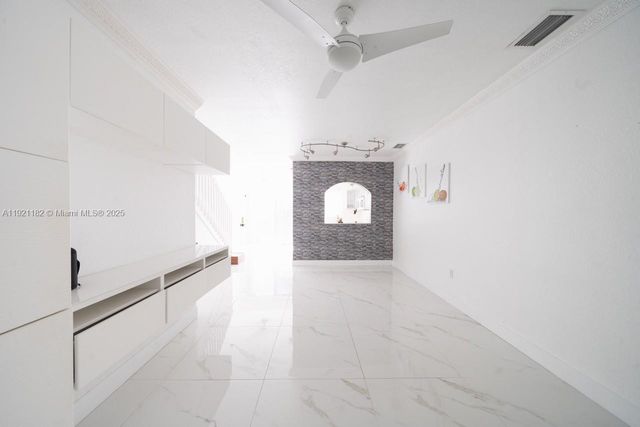 5630 NW 107th Ave 1611, Doral, FL 33178