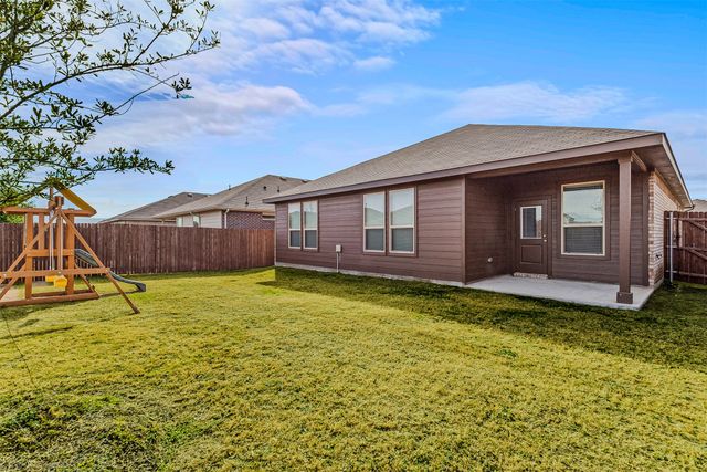 8628 Angel Gardens Drive, Fort Worth, TX 76179