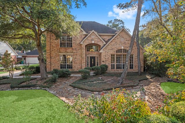 90 Quiet Oak Circle, The Woodlands, TX 77381