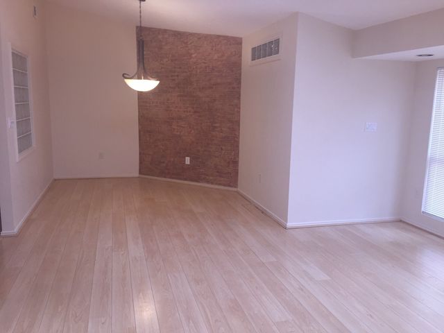 2508 LOVING Avenue, Dallas, TX 75214