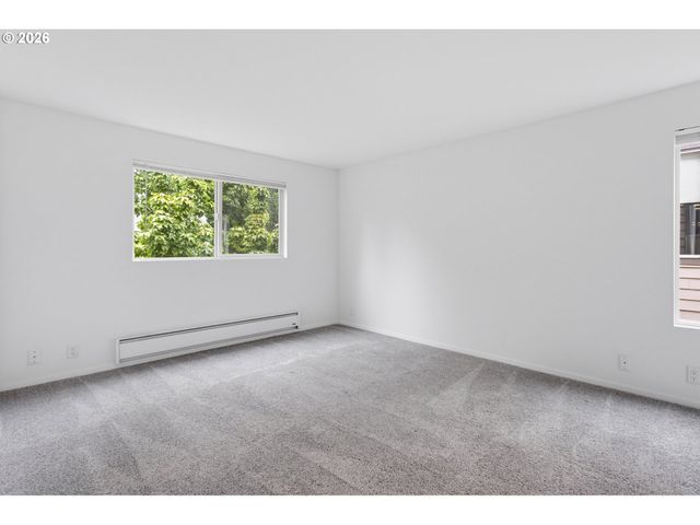 2618 Se BAYPOINT Dr 14, Vancouver, WA 98683