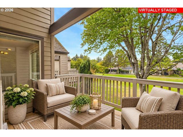 2618 Se BAYPOINT Dr 14, Vancouver, WA 98683