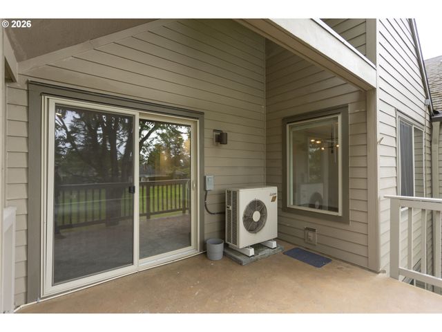 2618 Se BAYPOINT Dr 14, Vancouver, WA 98683