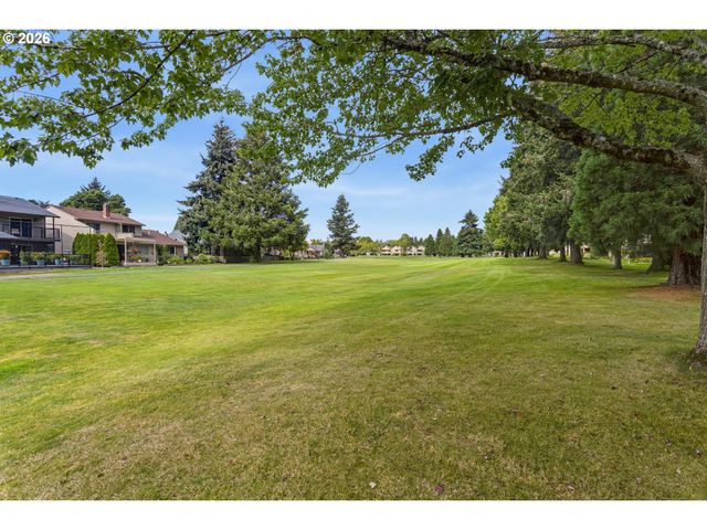 2618 Se BAYPOINT Dr 14, Vancouver, WA 98683