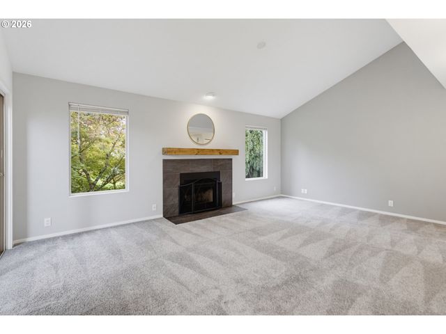 2618 Se BAYPOINT Dr 14, Vancouver, WA 98683
